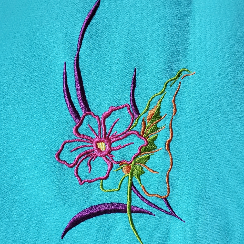 🌺Vintage Embroidered Teal Tank🌺